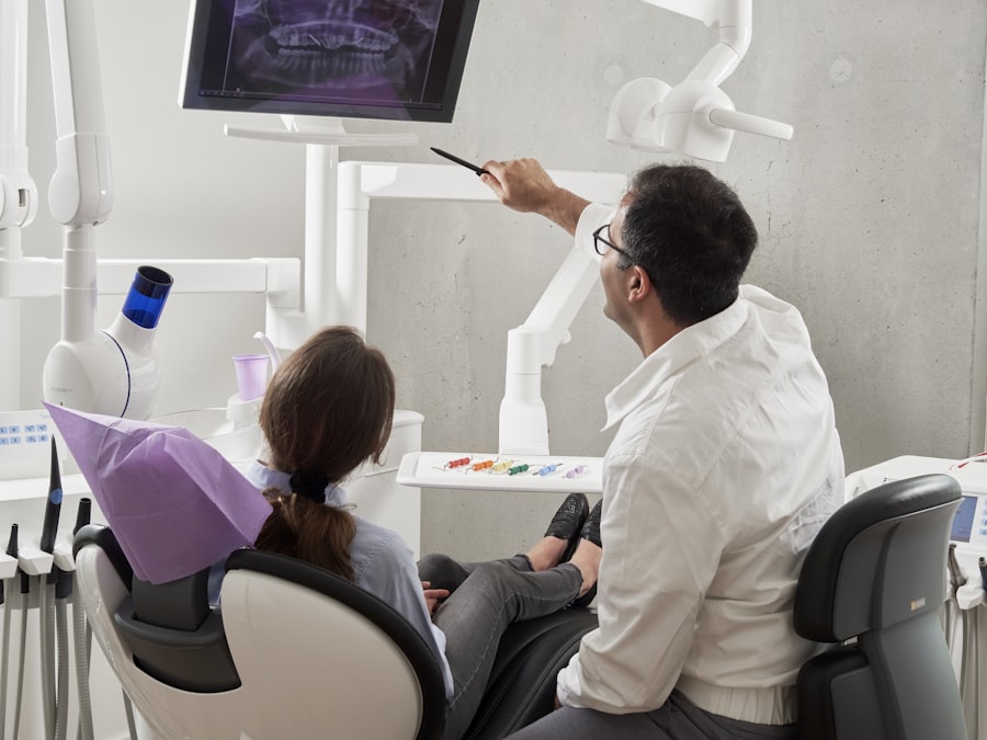 Dentista en consulta